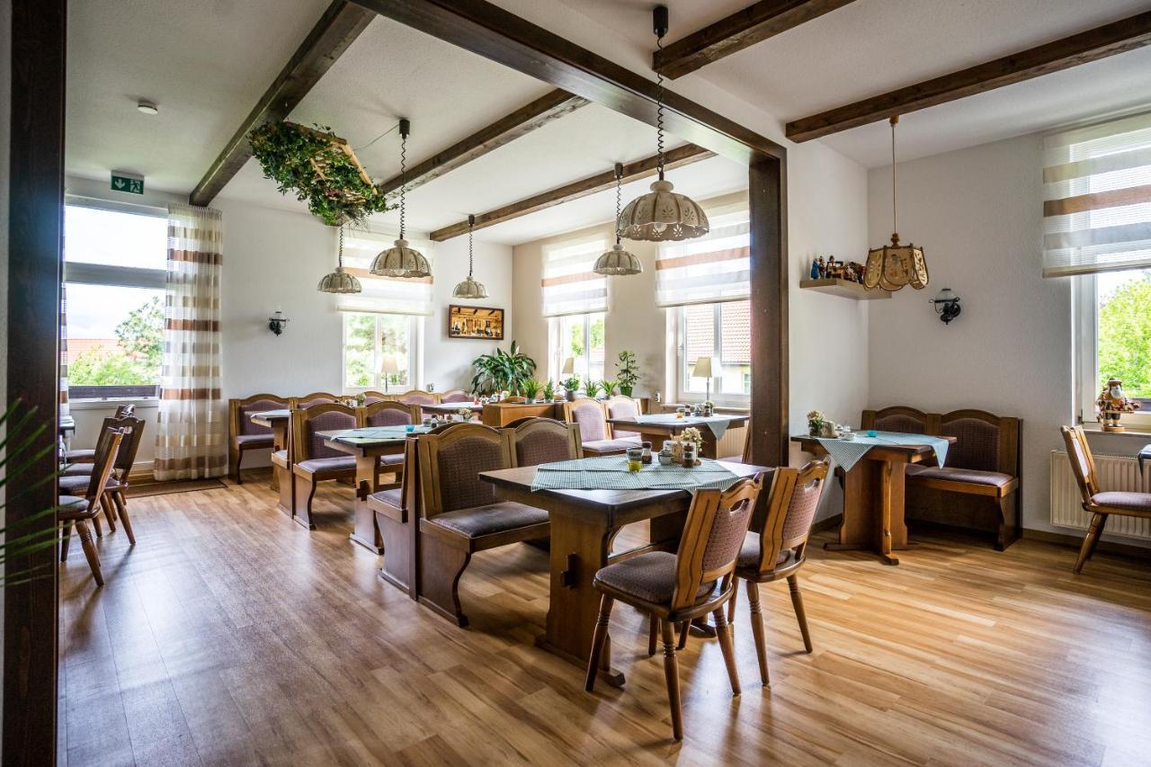 Pension Schweizer Hof ヴェルニゲローデ エクステリア 写真