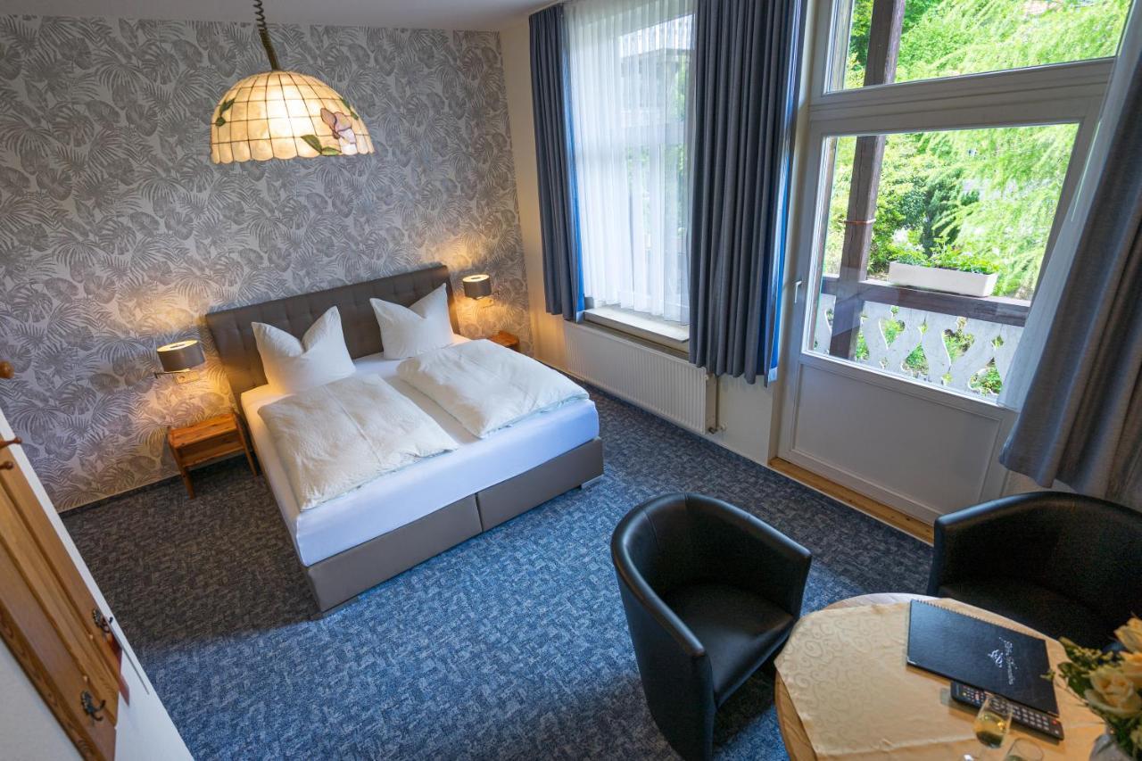 Pension Schweizer Hof ヴェルニゲローデ エクステリア 写真