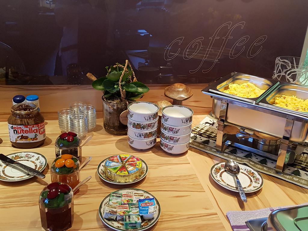 Pension Schweizer Hof ヴェルニゲローデ エクステリア 写真