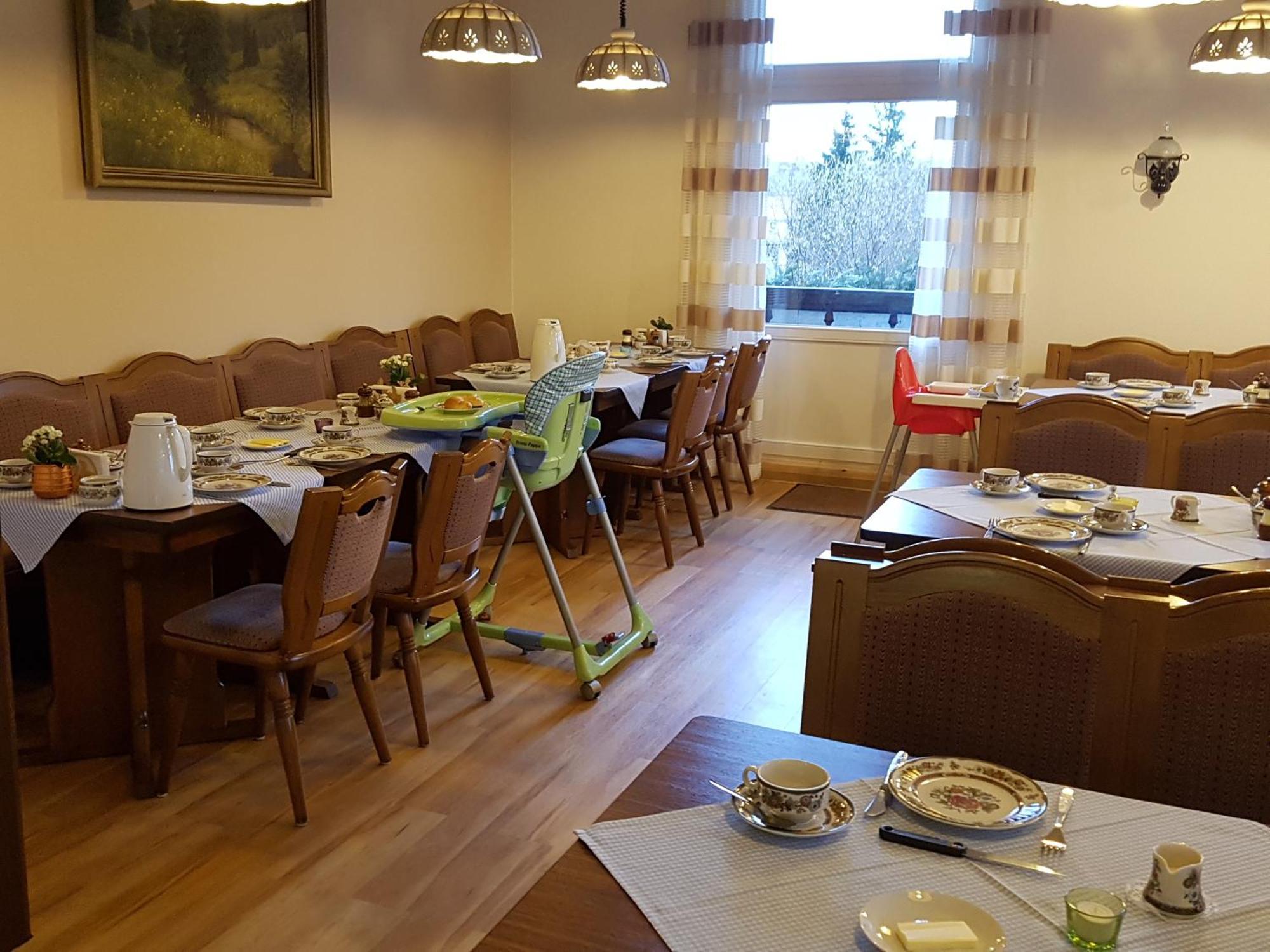 Pension Schweizer Hof ヴェルニゲローデ エクステリア 写真